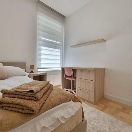 In Velika Aleja At Ilidza Διαμέρισμα