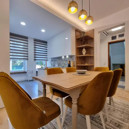 In Velika Aleja At Ilidza Apartment