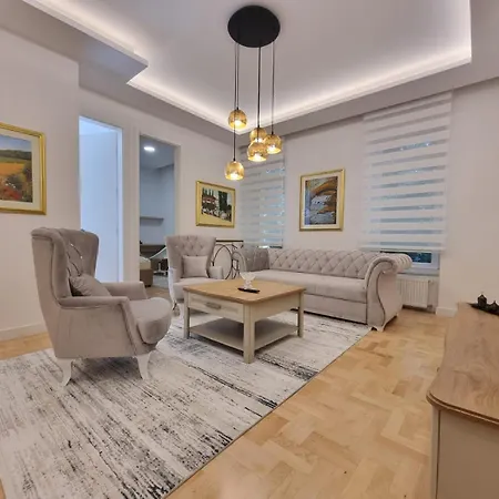 In Velika Aleja At Ilidza Διαμέρισμα *