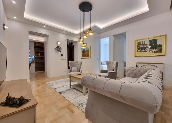 In Velika Aleja At Ilidza * סראייבו