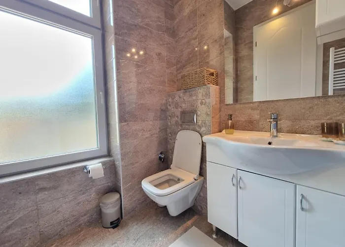 In Velika Aleja At Ilidza *